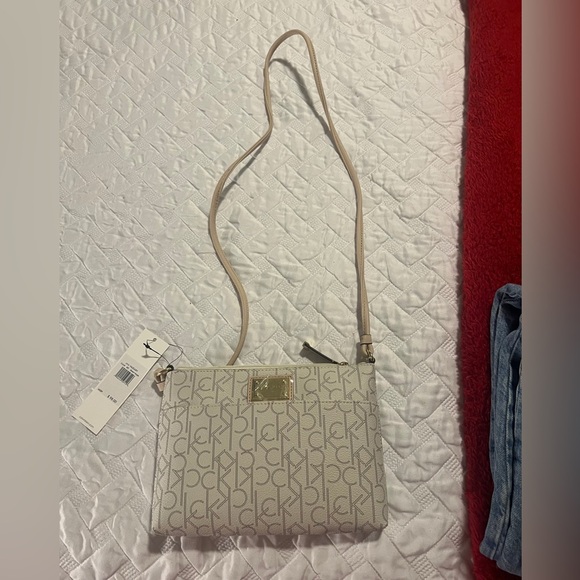 Small Calvin Klein Purse - Picture 1 of 3